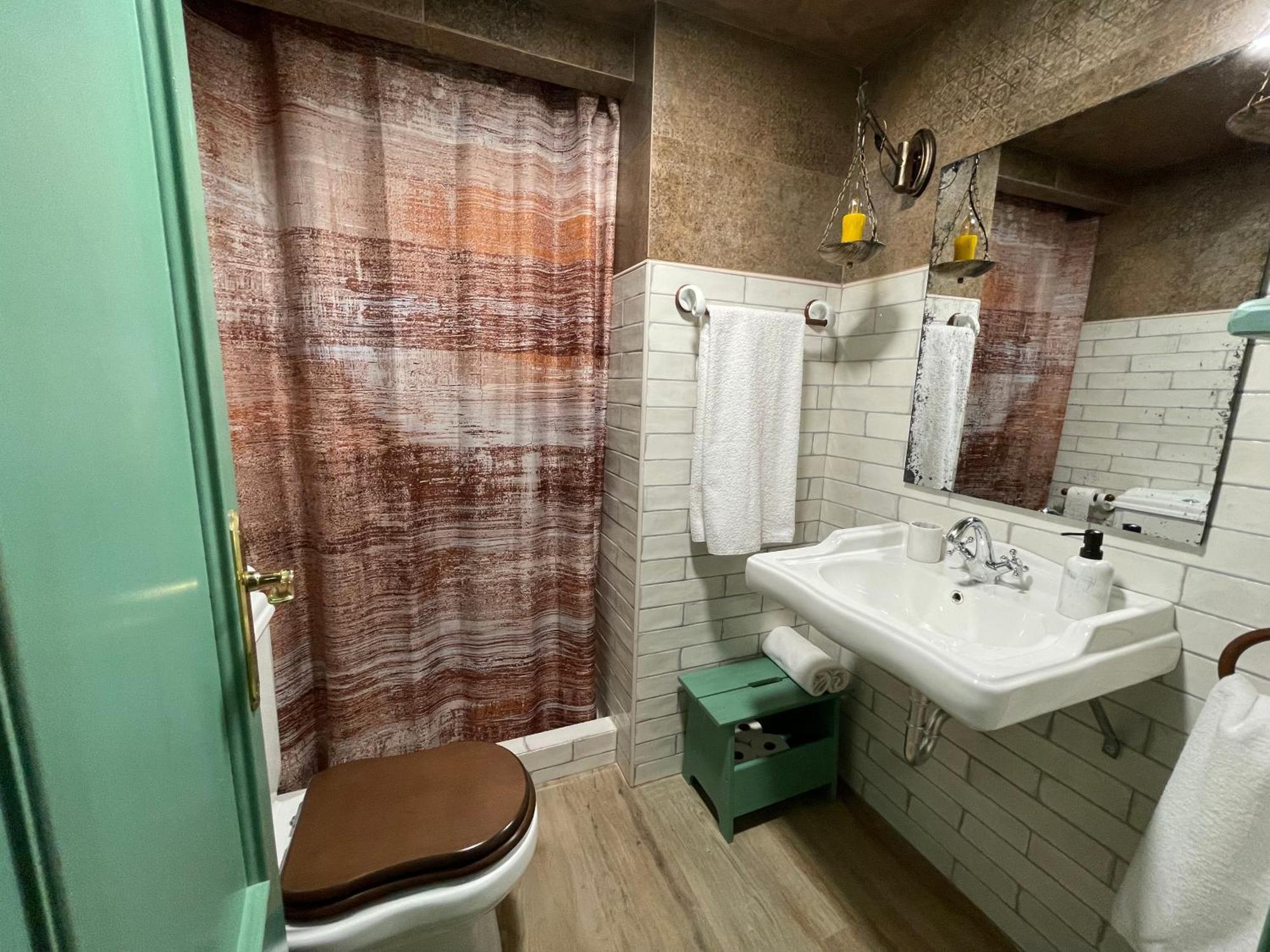 Apartamento Tematico "The Magic" Biescas  Eksteriør bilde