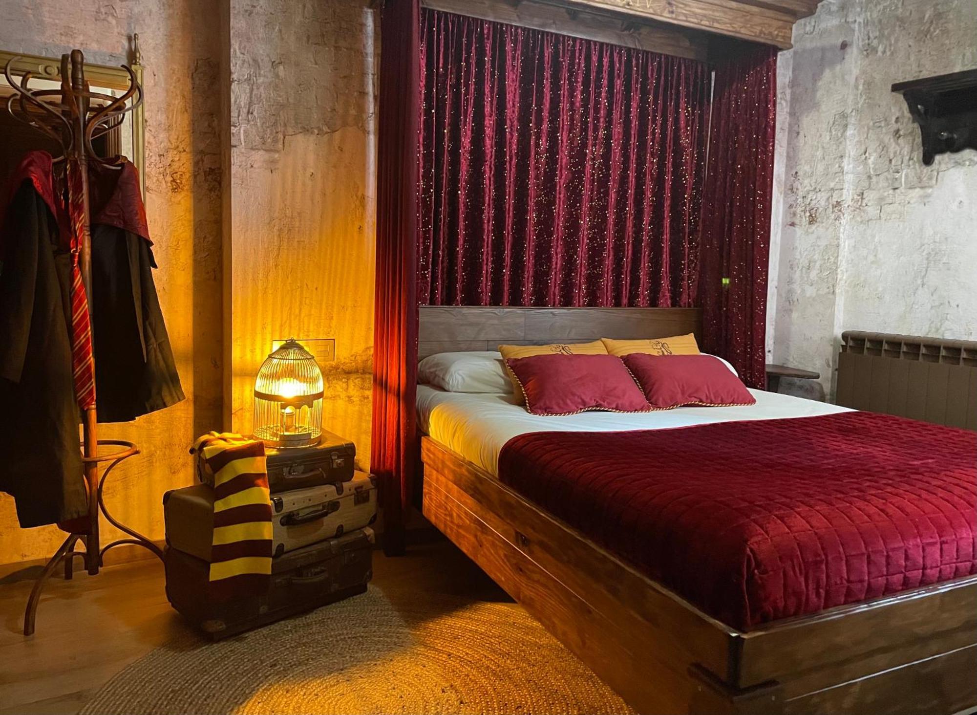 Apartamento Tematico "The Magic" Biescas  Eksteriør bilde